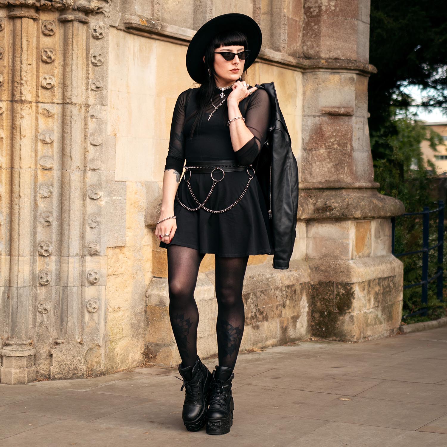 Semi-Opaque 50 Den Halo Tights - Liquorice