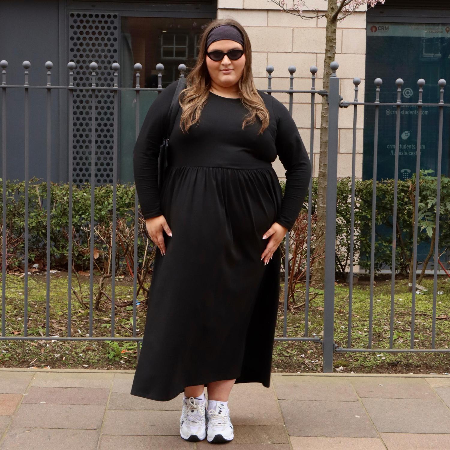 fitted maxi dress with sleeves Organic Cotton Long Sleeve - Black modern bridal resort dress Engagement Party Dresses | Long%20Sleeve%20Crystal%20Cut%20Out%20Maxi%20Dress%20Black%0D%0ADESIGN%3A%0D%0A%0D%0AColor%3A%20Black%0D%0AMock%20neck%0D%0ALong%20sleeves%0D%0AA Size:14 US / 47 EU