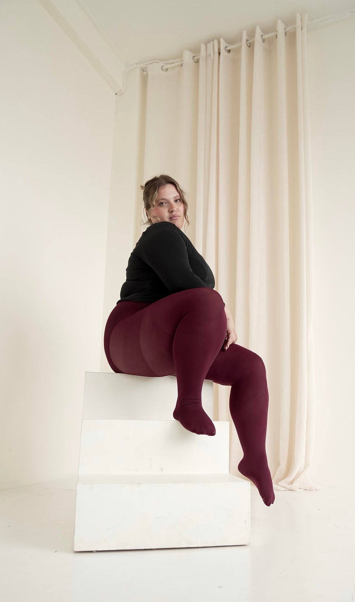 Super Opaque 120 Den Tights - Cherry