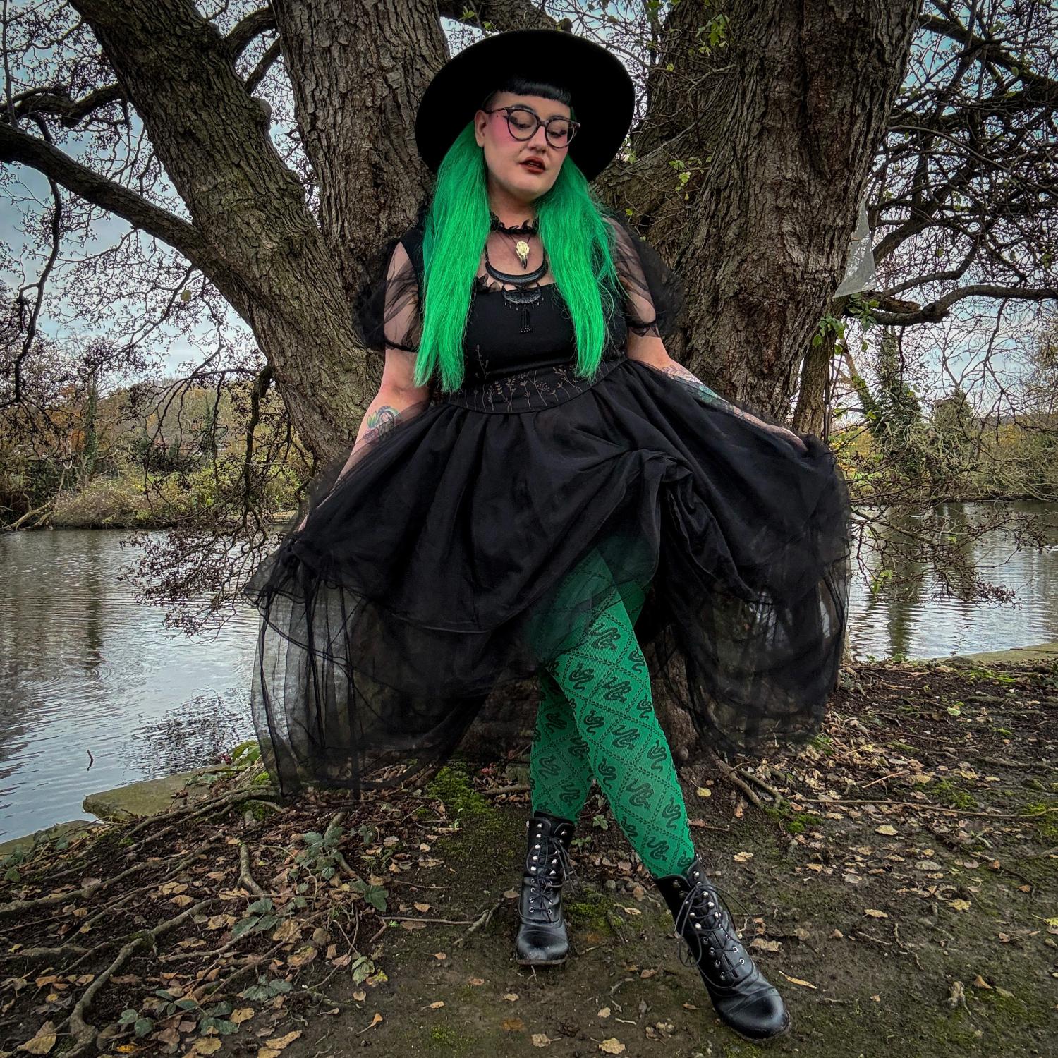 Opaque 80 Denier Tights - Corra Snakes - Foliage Green