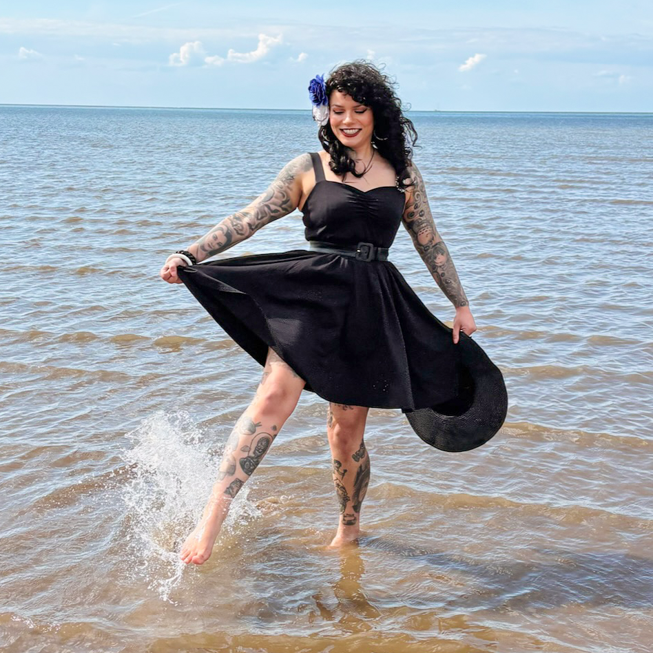 Black Sweetheart Fit & Flare Dress | Sizes 0-34 | Snag Snag US Black Sweetheart Fit & Flare Dress | Sizes 0-34 | Snag Snag US