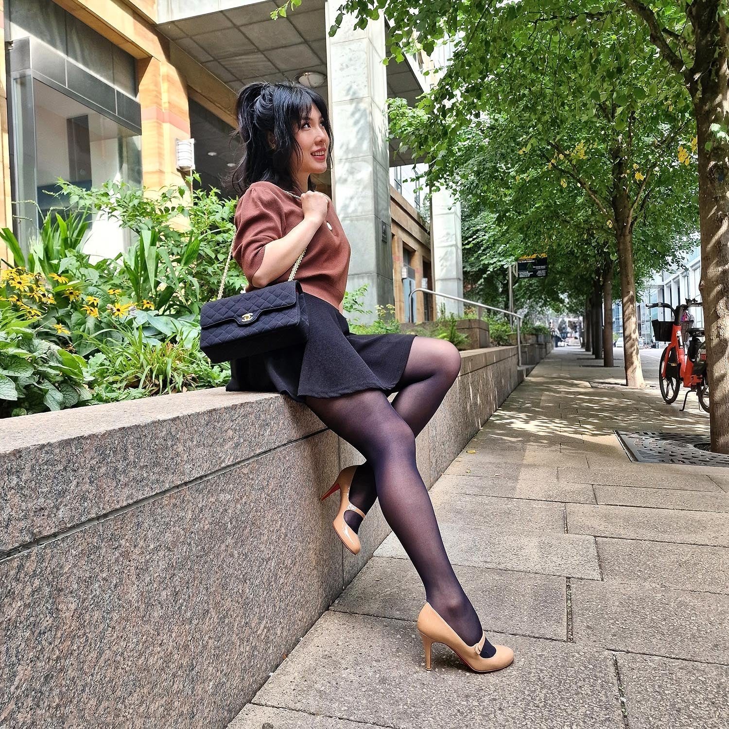 Sheer 30 Den Halo Tights - Liquorice