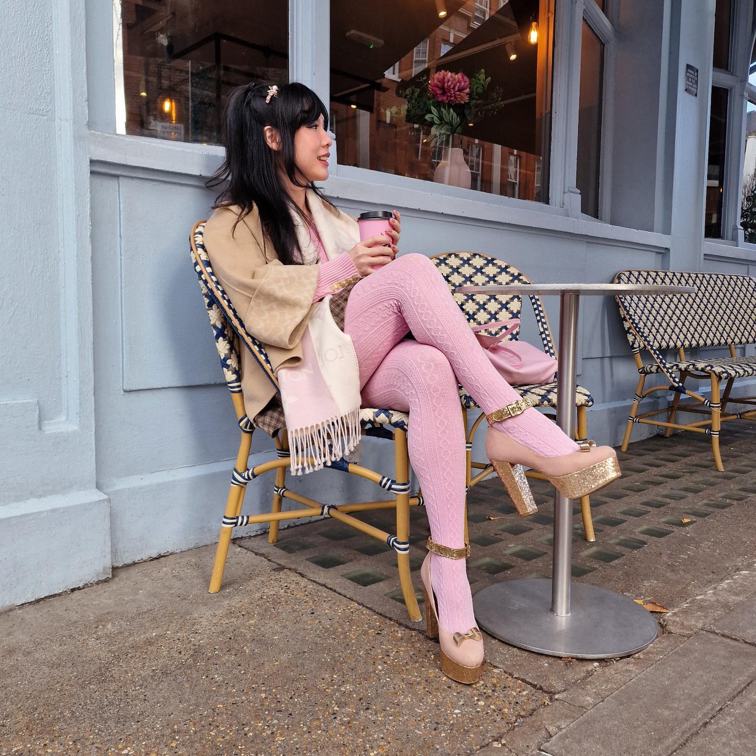 Grannies Cable Knit Wool Tights - Piglet (V2)