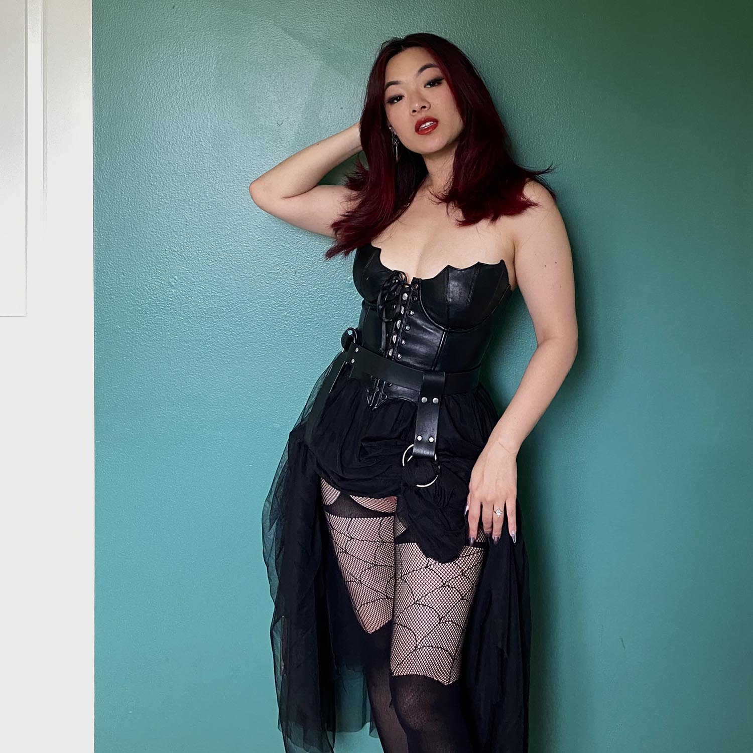 Venom Mock Garter