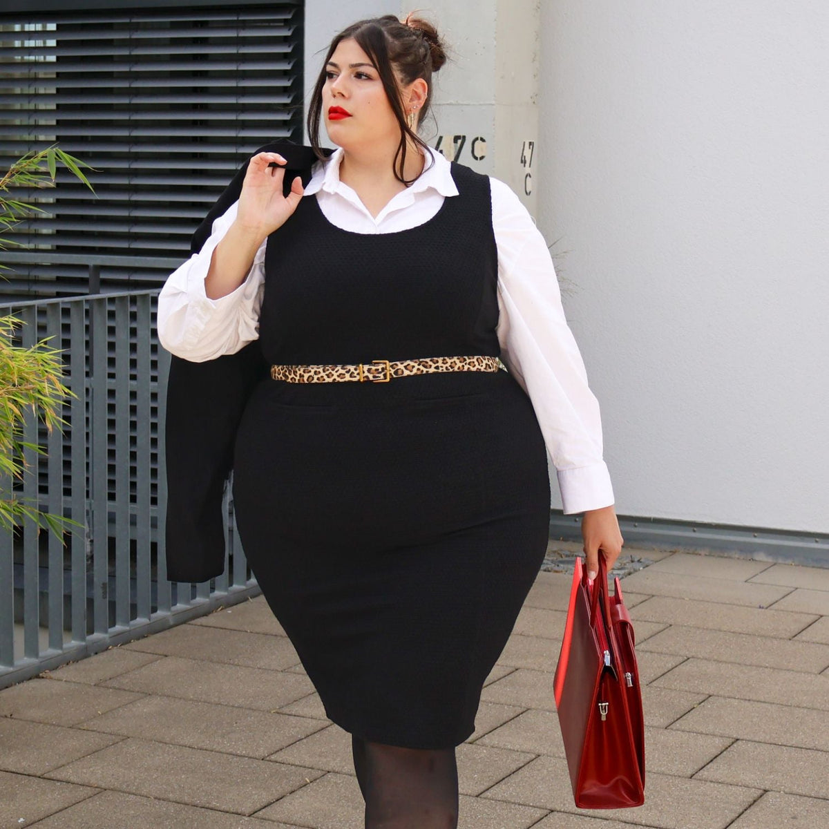 Archean Shift Dress - Black