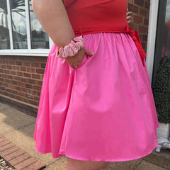 Courtney, 5ft 5in / 165cm - Size I