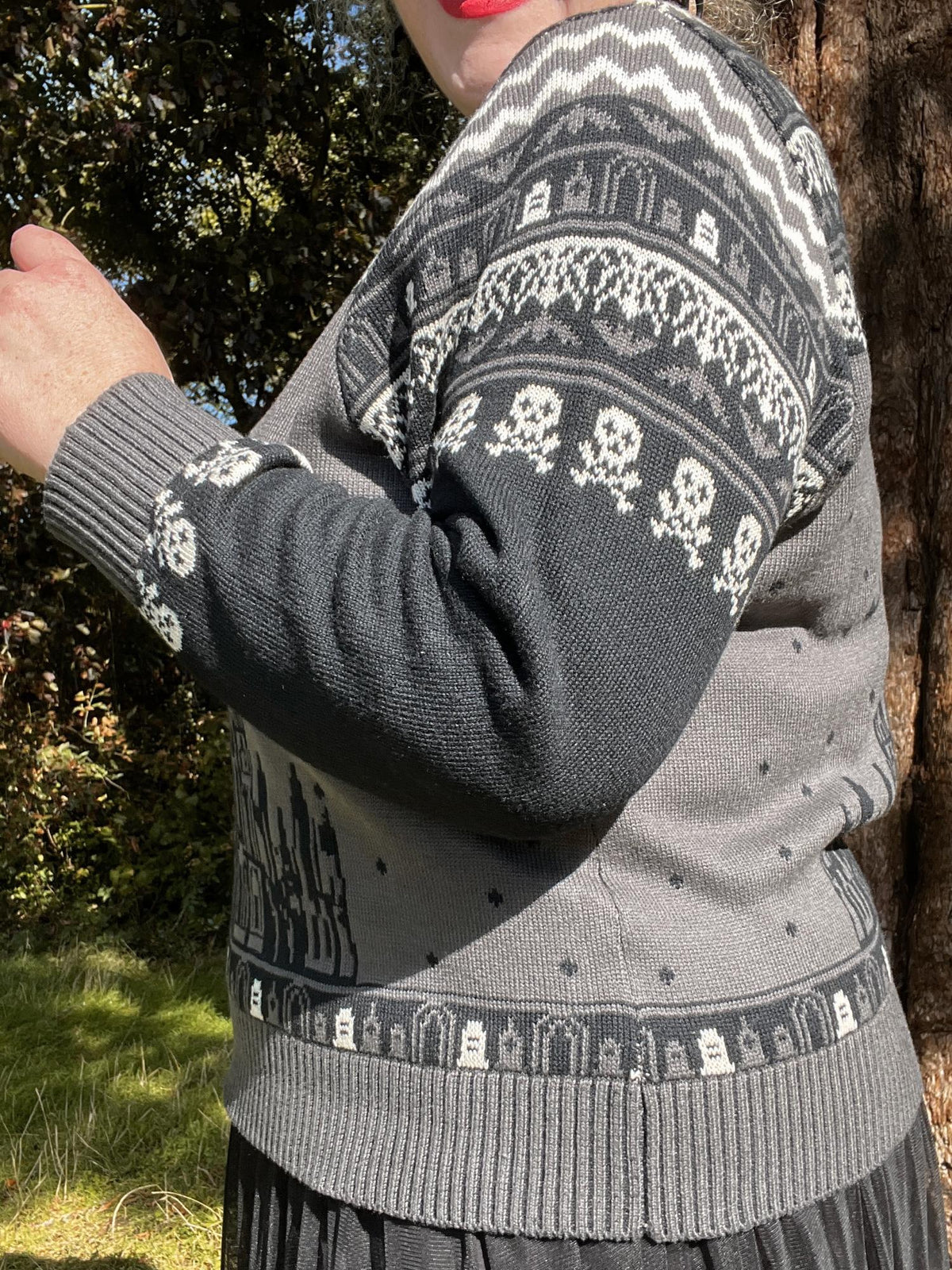 Fair Isle Sweater - Haunted House - Black/Gray
