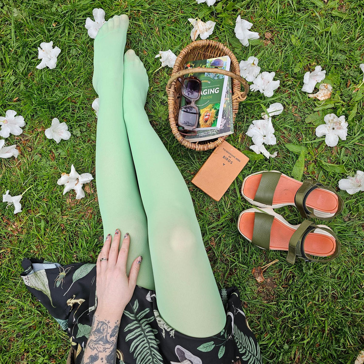 Semi-Opaque 50 Den Tights - Twister