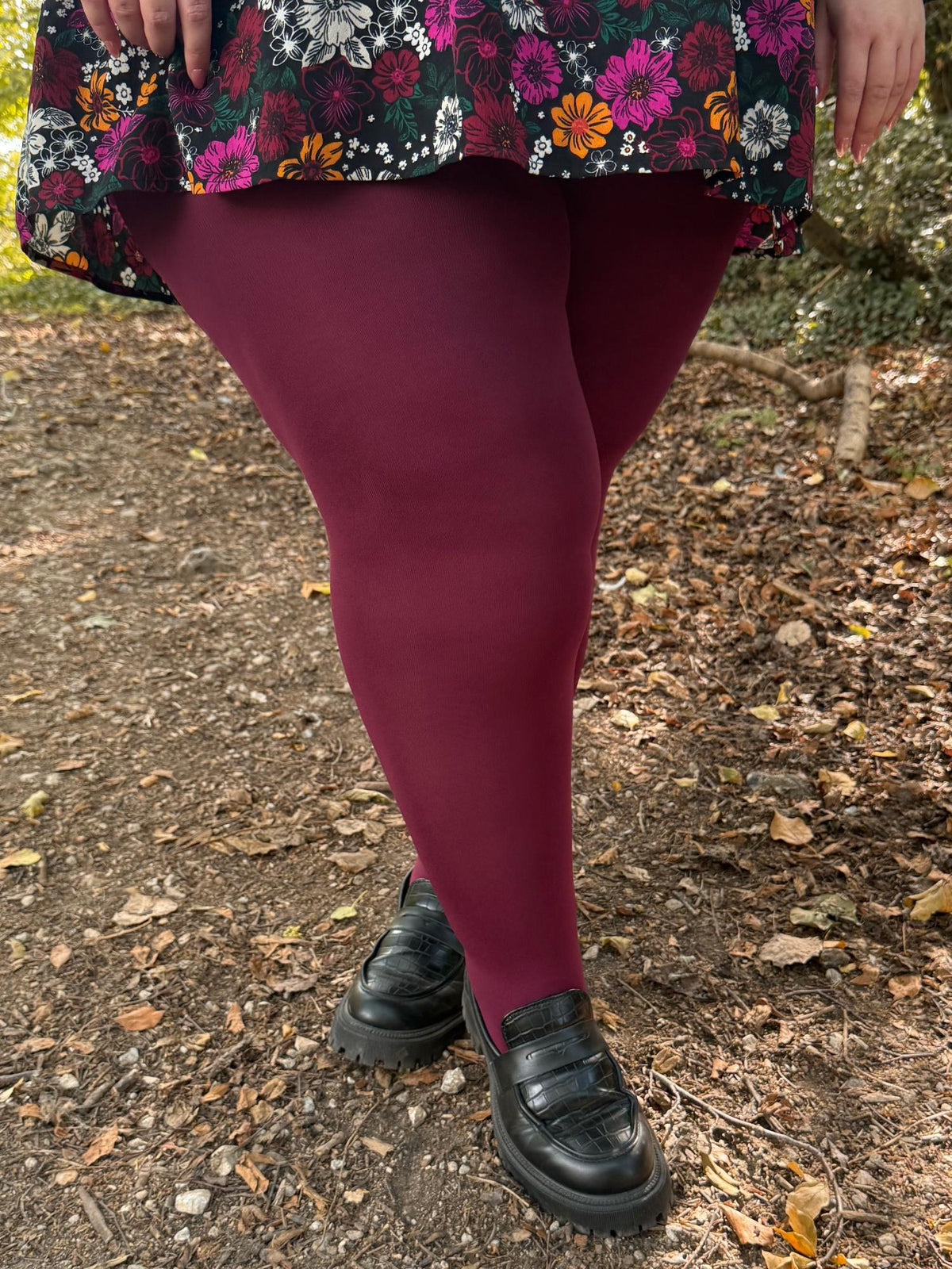 Super Opaque 120 Den Tights - Cherry