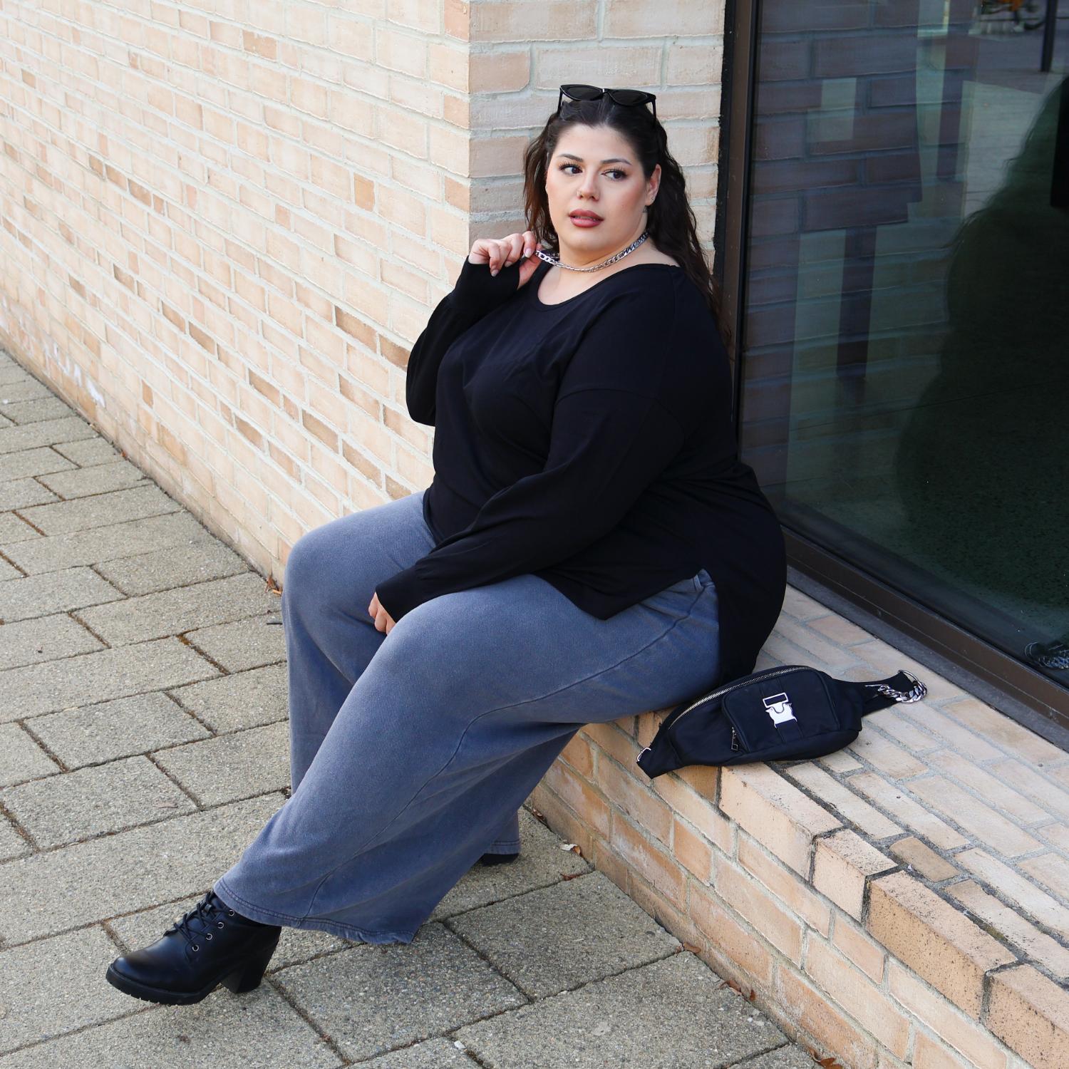 Selin - 5ft 9 - Size G