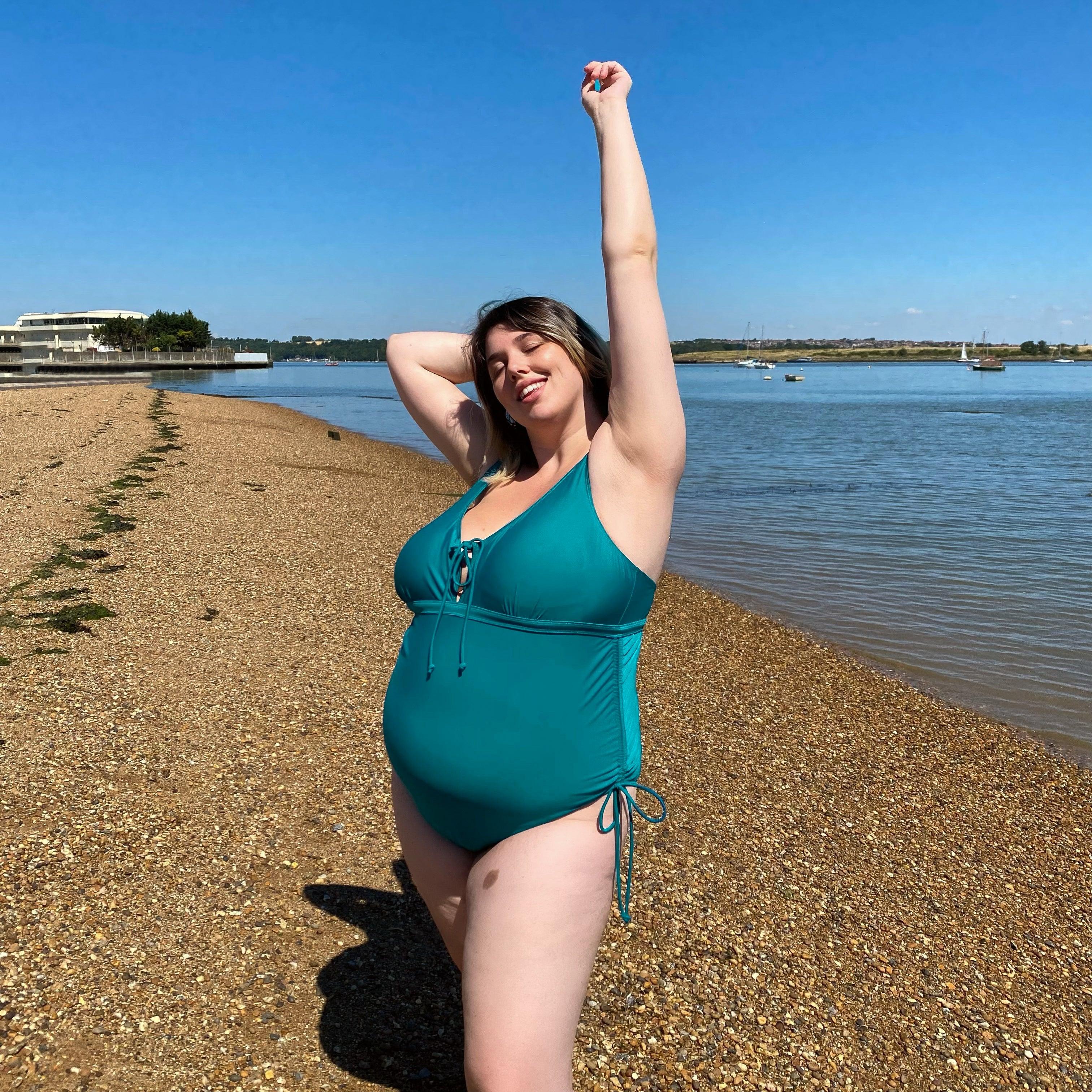 That loving feel'in Maternity Swimsuit - Black