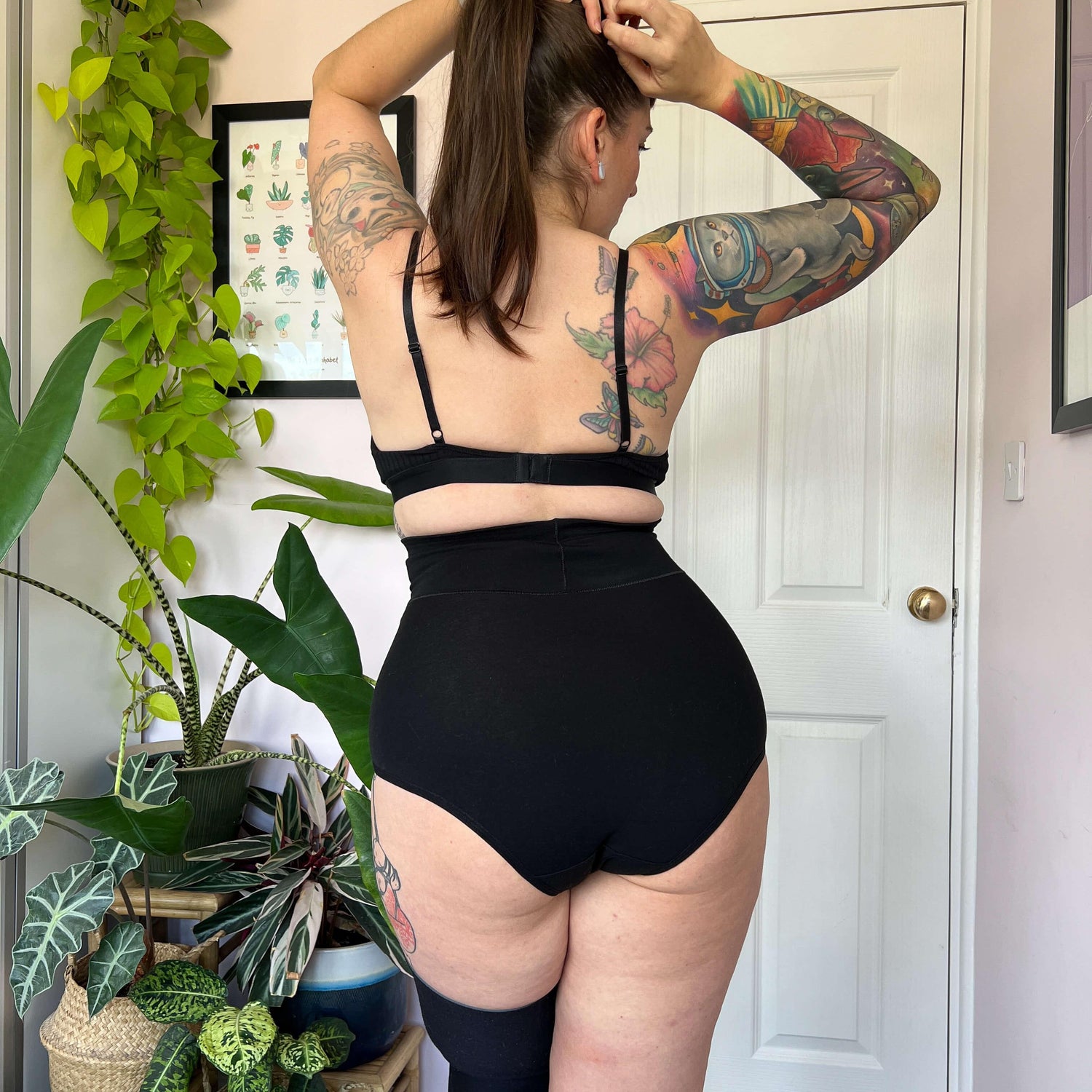 Super High Waist Panties - Black